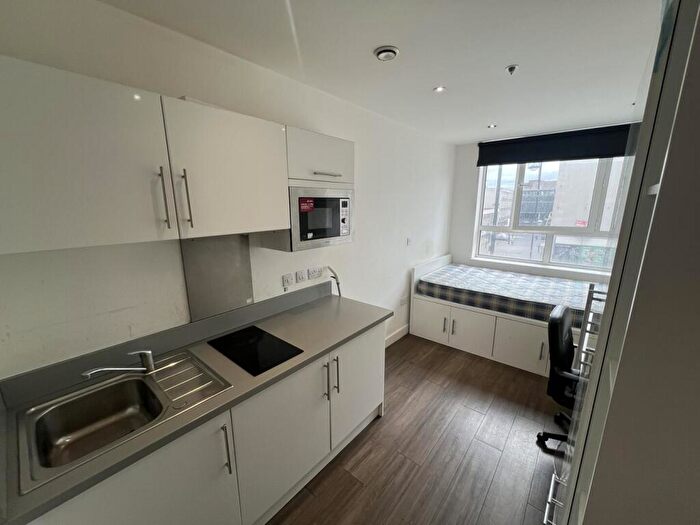 Flat To Rent In Market Place, City Centre, Sheffield, S1