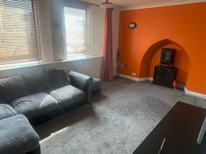 1 Bedroom Flat To Rent In Trinity Towers, Burnley, BB11