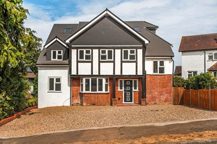 5 Bedroom Detached House For Sale In Hartley Way, Purley, CR8