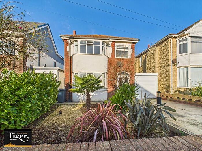 3 Bedroom Detached House For Sale In Caxton Avenue, Bispham, FY2