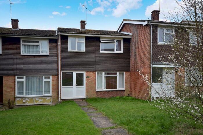 3 Bedroom Property To Rent In Spring Rise, Chelmsford, CM2