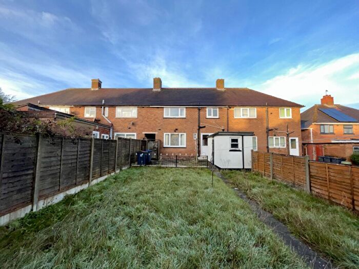 3 Bedroom House To Rent In Lingard Road, Sutton Coldfield, B75