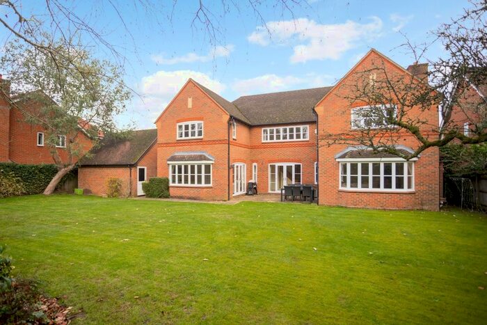 5 Bedroom Detached House To Rent In Norgrove Park, Gerrards Cross, SL9