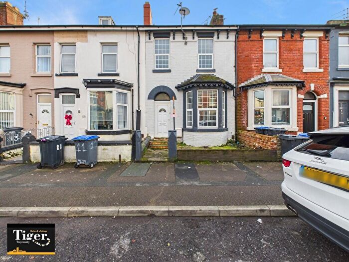 3 Bedroom Terraced House For Sale In Peter Street, Blackpool, FY1