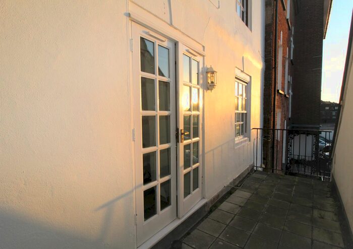 1 Bedroom Flat To Rent In Balston Terrace, West Street, Poole, BH15