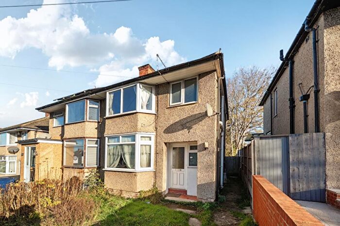 3 Bedroom Semi-Detached House For Sale In Headley Way, Headington, OX3