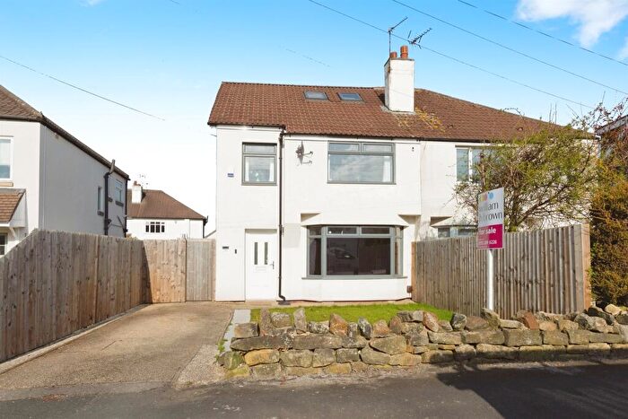 5 Bedroom Semi-Detached House For Sale In Buckstone Oval, Leeds, LS17