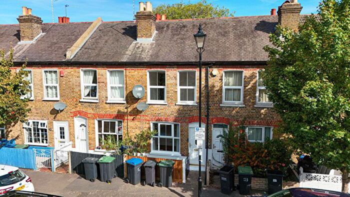 2 Bedroom Terraced House For Sale In Fawcett Road, Croydon, CR0