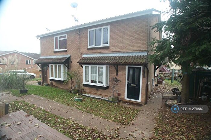 2 Bedroom Maisonette To Rent In Probyn Close, Northampton, NN3