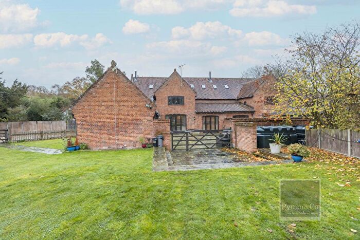 5 Bedroom Barn Conversion For Sale In The Common, Dunston, NR14