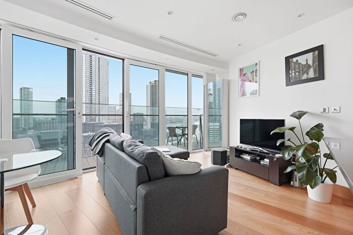 1 Bedroom Flat To Rent In Arena Tower, Canary Wharf, E14