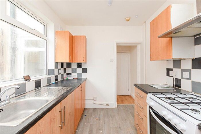3 Bedroom Terraced House For Sale In Cecil Road, Rochester, Kent, ME1