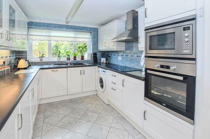 3 Bedroom Bungalow For Sale In Lilford Road, Billericay, Essex CM11