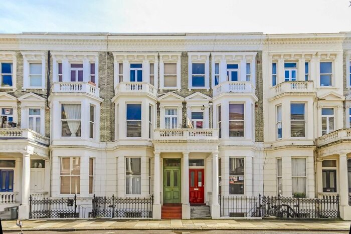 2 Bedroom Flat To Rent In Fairholme Road, London, W14