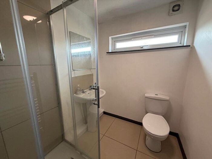 1 Bedroom House To Rent In *House Share* Honeywood Drive, Nottingham, NG3