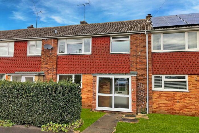 3 Bedroom Terraced House To Rent In Woodstock Close, Aylesbury, HP21