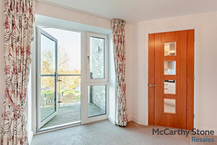 1 Bedroom Apartment For Sale In Miami House, Princes Road, Chelmsford, Essex, CM2