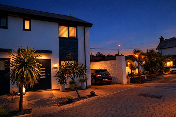 3 Bedroom Semi Detached House For Sale In Museum Way, Torquay, TQ1