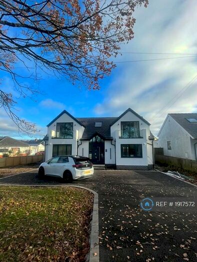4 Bedroom Detached House To Rent In Thorpe Lane, Guiseley, Leeds, LS20