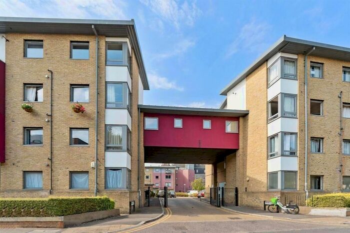 1 Bedroom Flat To Rent In Winkfield Road, London, N22