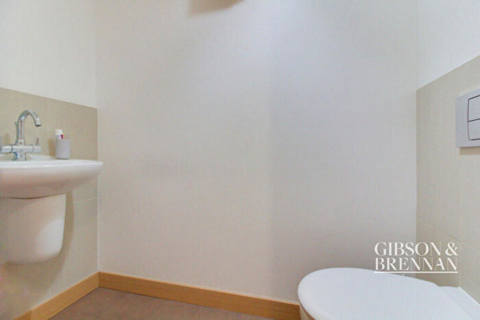 2 Bedroom Apartment To Rent In Cherrydown East, Basildon, SS16