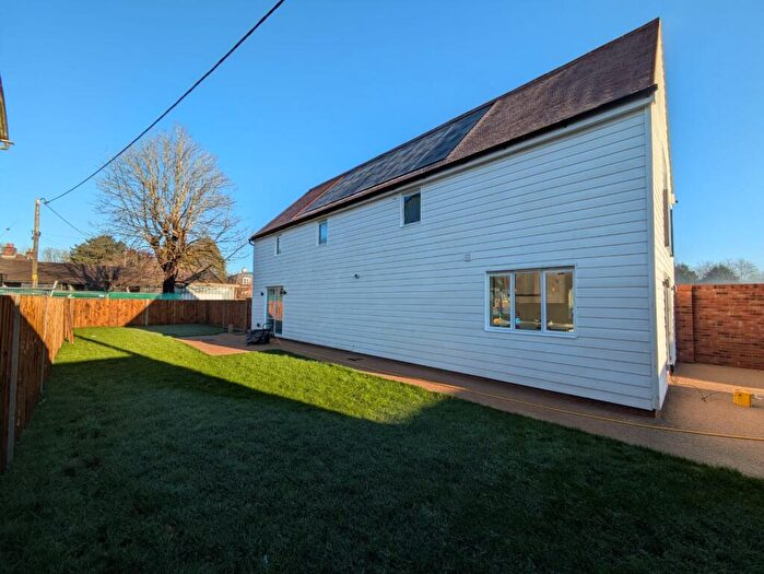 4 Bedroom Detached House To Rent In Worth, RH10