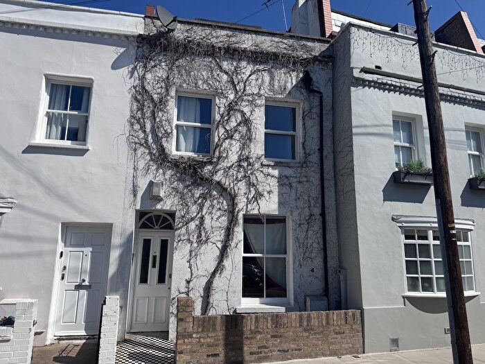 4 Bedroom Terraced House For Sale In Knowsley Road, London, SW11