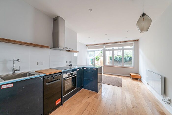 2 Bedroom Terraced House To Rent In Garden Row, London, SE1