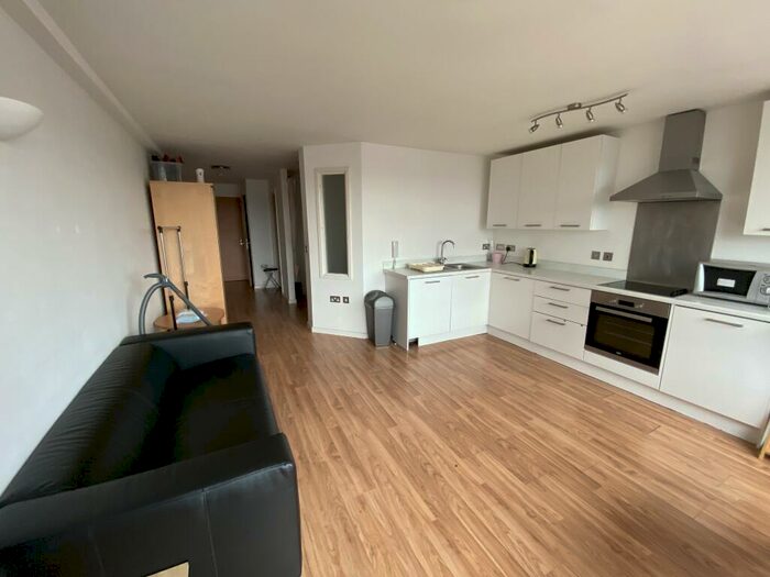 1 Bedroom Apartment To Rent In Marco Island, City Centre, NG1