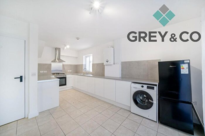 3 Bedroom End Of Terrace House To Rent In Central Road Wembley Middlesex, HA0