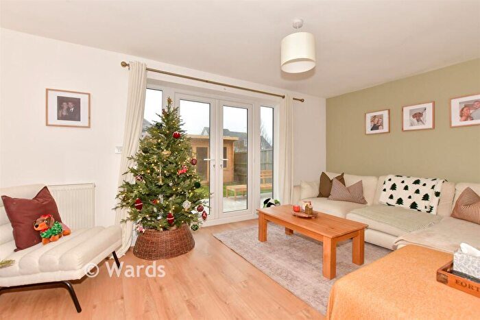 3 Bedroom End Of Terrace House For Sale In Aurum Close, Whitstable, Kent, CT5