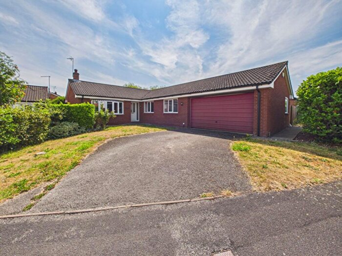 4 Bedroom Bungalow For Sale In Penfold Way, Dodleston, CH4