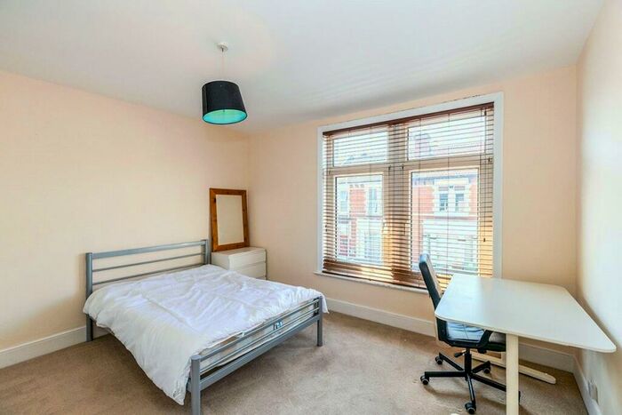 4 Bedroom House To Rent In Orchard Road, Southsea, Hampshire, PO4