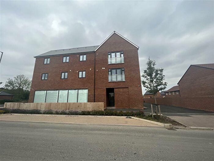 2 Bedroom Flat To Rent In Ward Street, Aston Reach, Weston Turville, Aylesbury, HP22