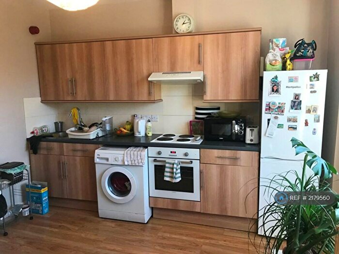 2 Bedroom Flat To Rent In Cheltenham Road, Bristol, BS6