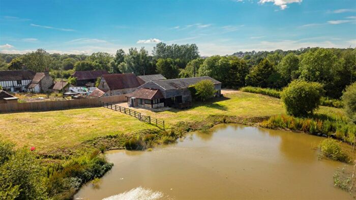 2 Bedroom Barn Conversion For Sale In Smallbrook Lane, Ryde, PO33