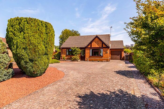 2 Bedroom Detached Bungalow For Sale In Poachers Gate, Pinchbeck, PE11