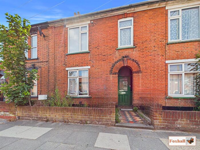 1 Bedroom Flat For Sale In Cauldwell Hall Road, Ipswich, IP4