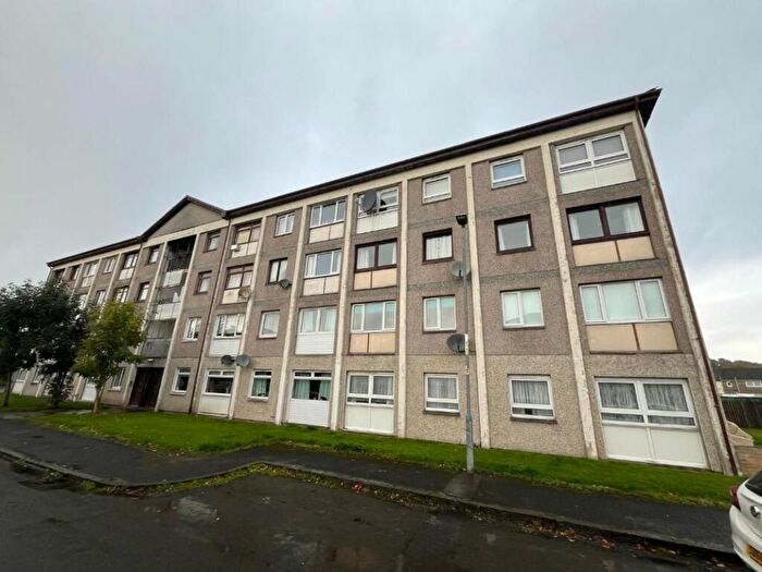 3 Bedroom Flat To Rent In Greenlaw Avenue, Wishaw, ML2