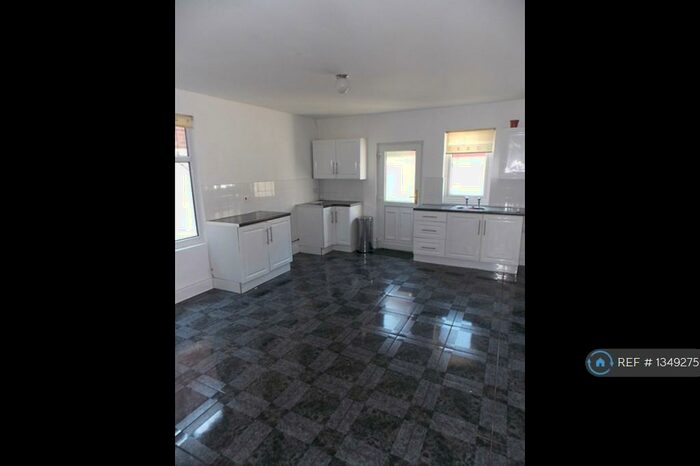 4 Bedroom Terraced House To Rent In Gorton Rd, Liverpool, L13