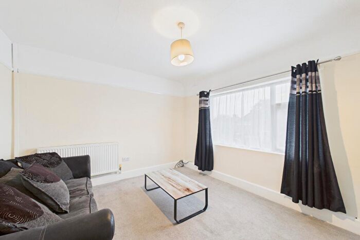 1 Bedroom Flat To Rent In Cedar Grove, Hoole, Chester, CH2