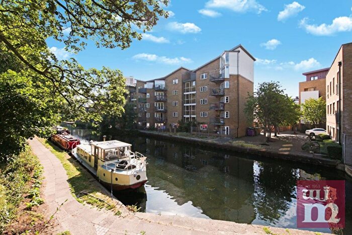 2 Bedroom Flat To Rent In Artillery House, Victoria Park, E3
