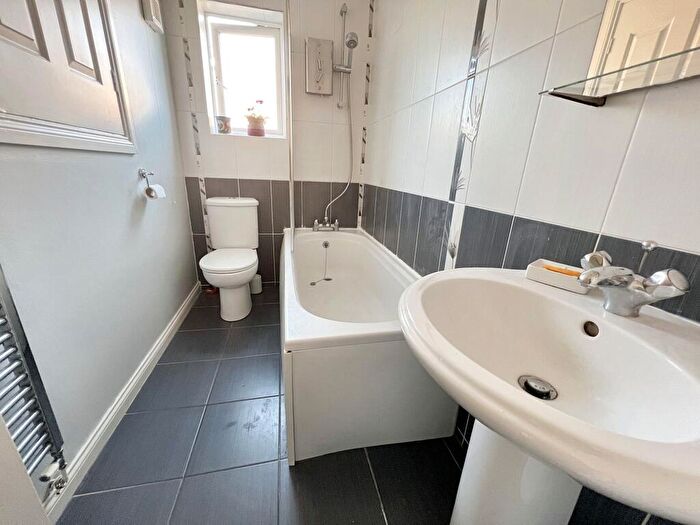 2 Bedroom Semi-Detached House For Sale In Woodlands Grange, Forest Hall, Newcastle Upon Tyne, Tyne And Wear, NE12