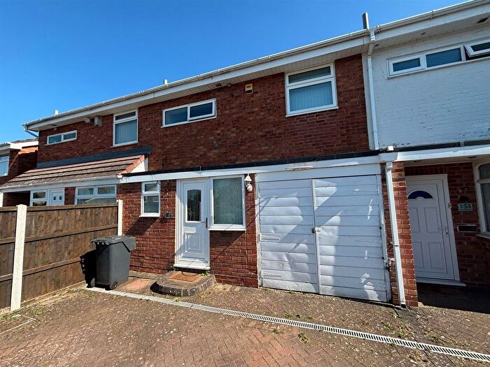 3 Bedroom Terraced House To Rent In Pennine Road, Bromsgrove, B61