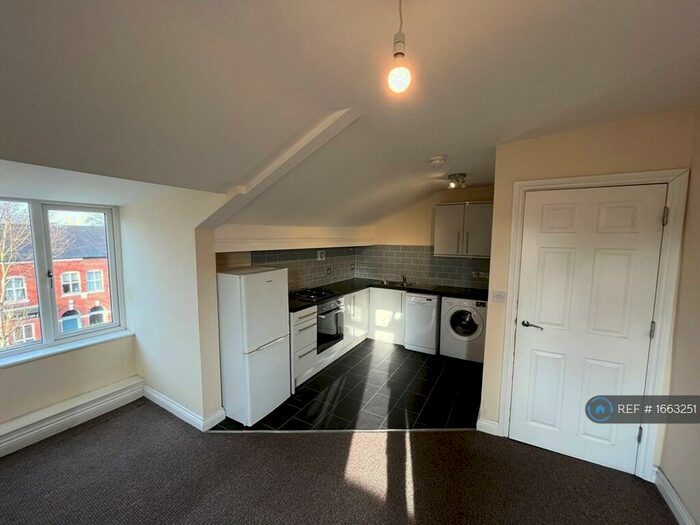 2 Bedroom Flat To Rent In Victoria Road, Fallowfield, Manchester, M14