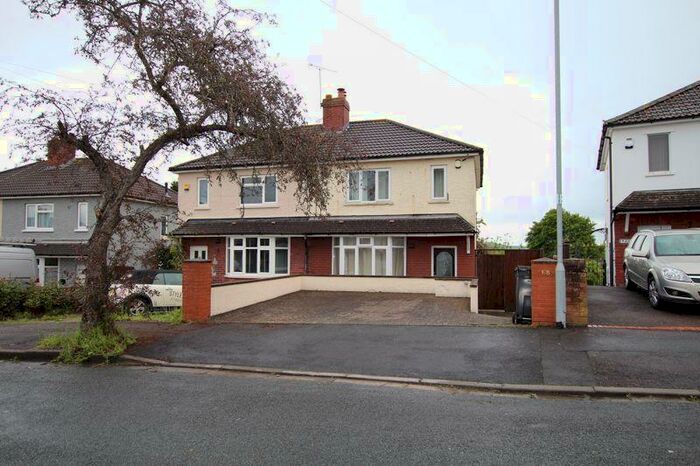 2 Bedroom Semi-Detached House To Rent In Coronation Road, Kingswood Bristol, BS15
