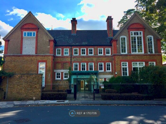 2 Bedroom Flat To Rent In Catherine Grove, London, SE10