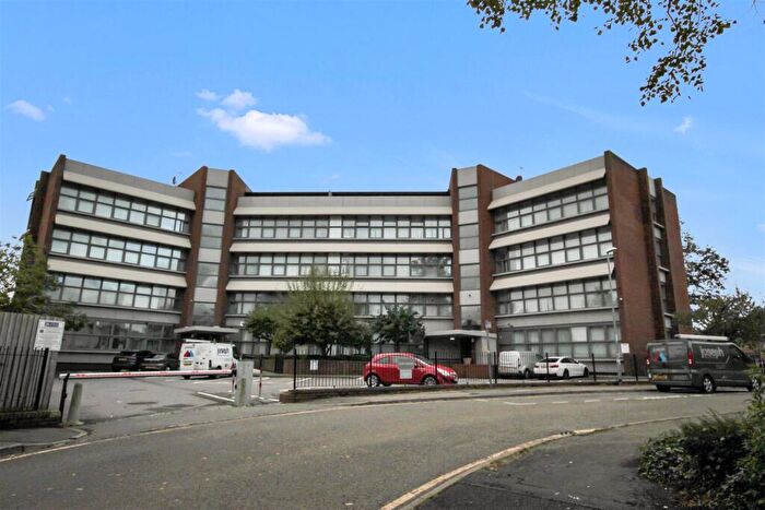 2 Bedroom Flat For Sale In Tithe Barn Road, NN8