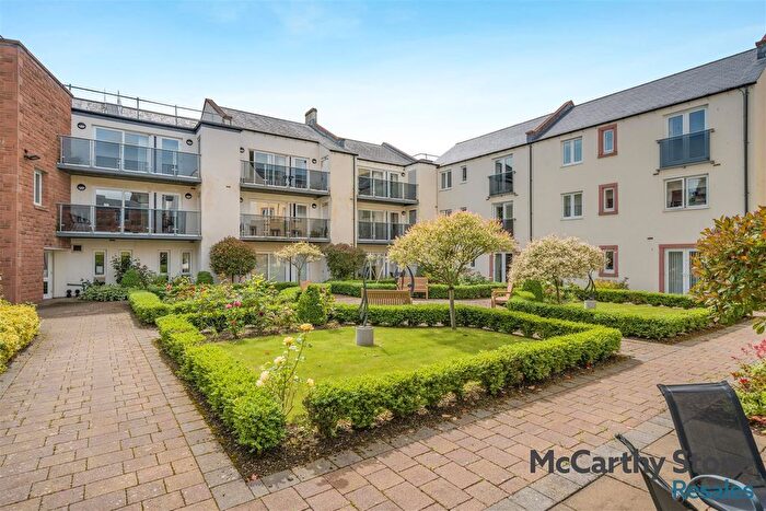2 Bedroom Flat For Sale In Friargate, Penrith, CA11