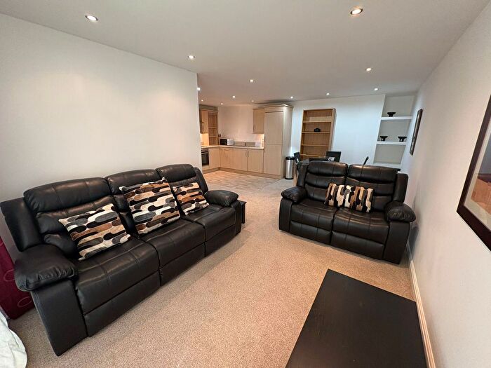 2 Bedroom Flat To Rent In St. James Gate, Newcastle Upon Tyne, NE1